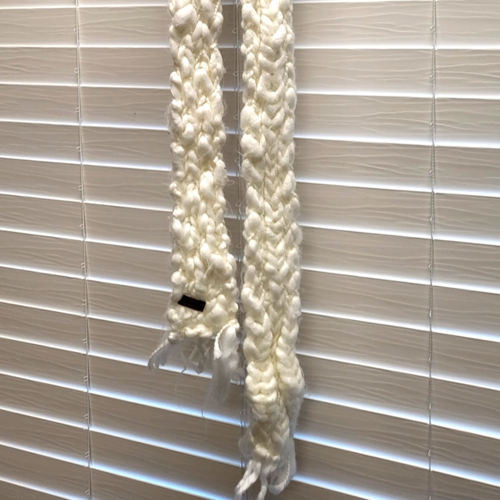 Billabong scarf NWOT